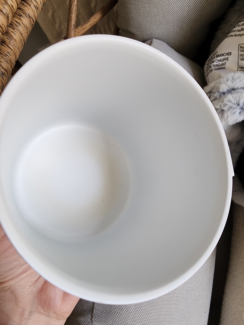 Ember Temperature Control Smart Mug 2, 10 oz White - Picture 10 of 10